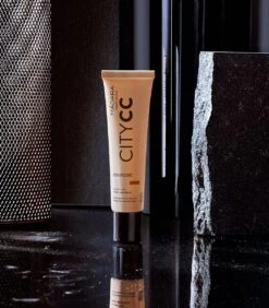 MÁDARA Anti-Pollution CC Cream SPF15 Medium Beige 40ml - Hyaluronzuur -UVA/UVB -Glam Make-up Verkoop 1050x1200 35