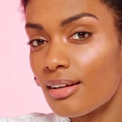 L’Oréal Paris 01 Iconoc Glow Highlighter - Poeder Highlighter - 9 Gr. -Glam Make-up Verkoop 1200x1200 1119