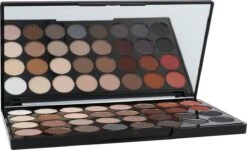 Makeup Revolution Flawless 2 Ultra Eyeshadows - Oogschaduw Palette - 32 Kleuren 6 Makeup Revolution Flawless 2 Ultra Eyeshadows - Oogschaduw Palette - 32 Kleuren -Glam Make-up Verkoop 1200x730