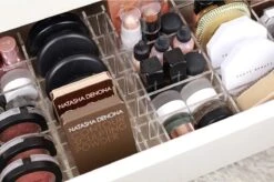 Jumanah® Collections "Sorted" MALM - Toilettafel -Volledige Lade - Make Up Organizer - Ladeverdeler - Lade Organizer - Transparant - Acryl - Kunststof 11 Jumanah® Collections "Sorted" MALM - Toilettafel -Volledige Lade - Make Up Organizer - Ladeverdeler - Lade Organizer - Transparant - Acryl - Kunststof -Glam Make-up Verkoop 1200x796 3