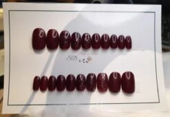 SD Press On Nails - B-Series - Plaknagels - Nagelset 20 Nagels - B72 - Rood - Gellak - Nagellak - Korte Ronde Nageltips - Nepnagels Met Lijm - Kunstnagels - Nail Art - Handmade - Valse Nagels - Nagelvijl - Accessoires - Korte Nagels - Glitter 11 SD Press On Nails - B-Series - Plaknagels - Nagelset 20 Nagels - B72 - Rood - Gellak - Nagellak - Korte Ronde Nageltips - Nepnagels Met Lijm - Kunstnagels - Nail Art - Handmade - Valse Nagels - Nagelvijl - Accessoires - Korte Nagels - Glitter -Glam Make-up Verkoop 1200x826