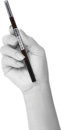 Maybelline Brow Ultra Slim - 05 Deep Brown - Bruin Wenkbrauwpotlood 20 Maybelline Brow Ultra Slim - 05 Deep Brown - Bruin Wenkbrauwpotlood -Glam Make-up Verkoop 567x1200 5