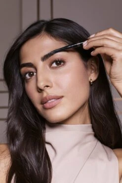 Max Factor Real Brow Fill & Shape Wenkbrauwpotlood - 02 Soft Brown -Glam Make-up Verkoop 799x1200 15