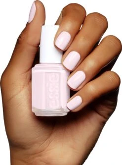 Essie Gifts - By - 513 Sheer Luck - Roze - 13,5 Ml -Glam Make-up Verkoop 891x1200