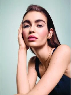 Rimmel London Lasting Finish Foundation - 103 True Ivory -Glam Make-up Verkoop 906x1200 1