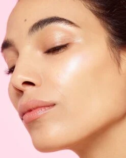 L’Oréal Paris 01 Iconoc Glow Highlighter - Poeder Highlighter - 9 Gr. -Glam Make-up Verkoop 957x1200 2