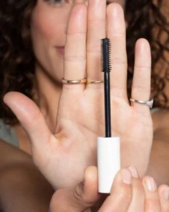 ILIA Beauty - Mascara After Midnight -Glam Make-up Verkoop 960x1200 21