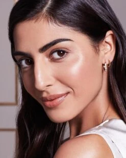 Max Factor - Radiant Lift Foundation - 050 Natural -Glam Make-up Verkoop 960x1200 5