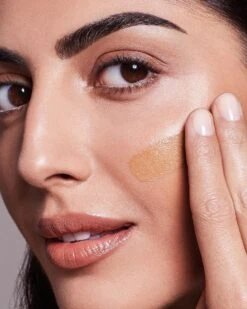 Max Factor - Radiant Lift Foundation - 050 Natural -Glam Make-up Verkoop 960x1200 6